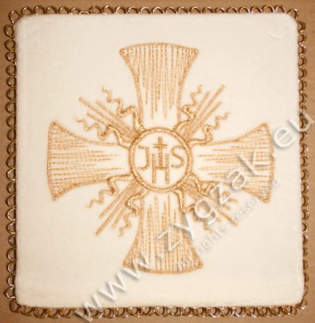 P08 WHITE VELVET PALL