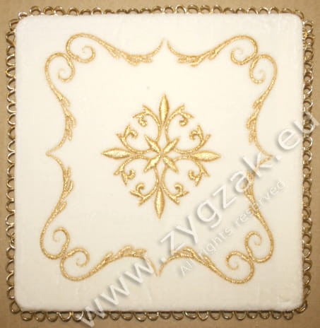 P04 WHITE VELVET PALL