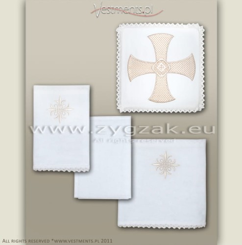 C30 CHALICE LINEN SET