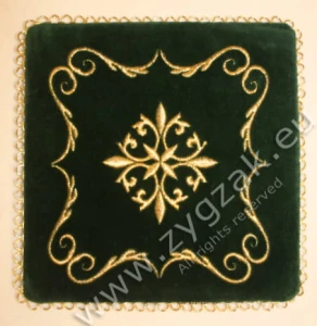 P04 GREEN VELVET PALL