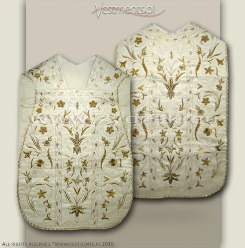 Highly decorated Roman style Low Mass Set