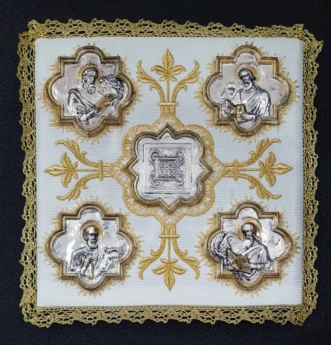 PM4 WHITE CHALICE PALL "The Four Evangelists"