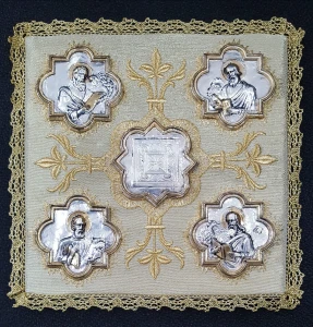 PM4 GOLD CHALICE PALL "The Four Evangelists"