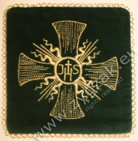 P08 GREEN VELVET PALL