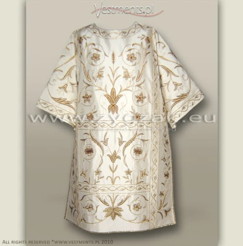 WHITE ROMAN DALMATIC