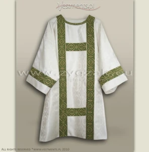 DS-ROZ-GH SEMI-GOTHIC DALMATIC