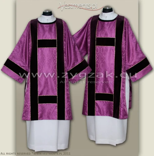 DS-ROZ-GAKS SEMI-GOTHIC STYLE DALMATIC
