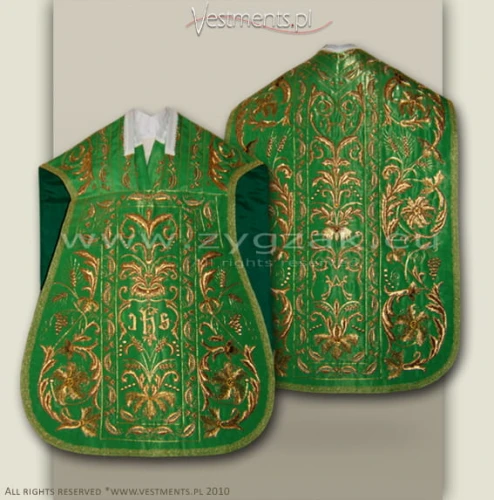 Highly decorative Roman style Low Mass Set - green.