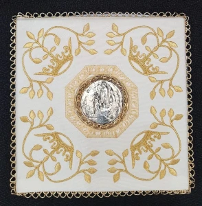 PM2-07 CHALICE PALL "Our Lady of Lourders"