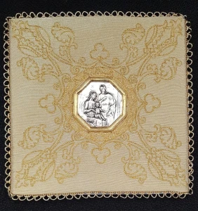 PM-14 GOLD CHALICE PALL "The Holy Family"